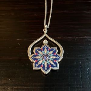 Stunning Brighton necklace from retired Journey to India collection.